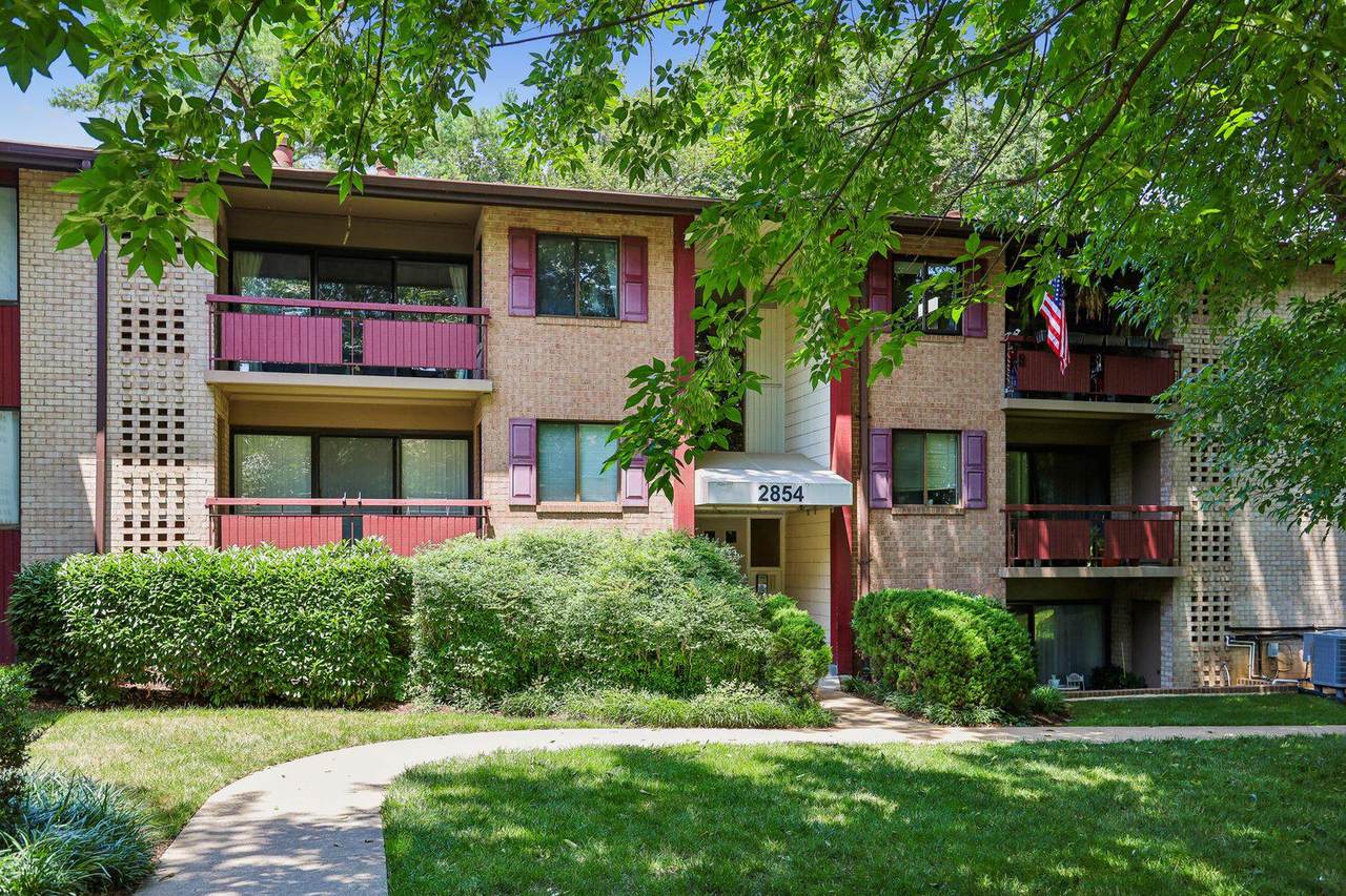 2854 Dover Lane - Photo 1