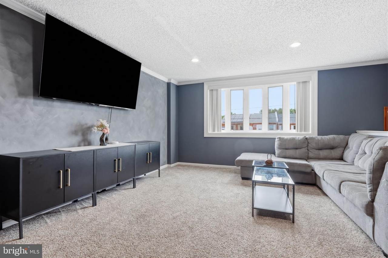 10227 Canterbury Road - Photo 1