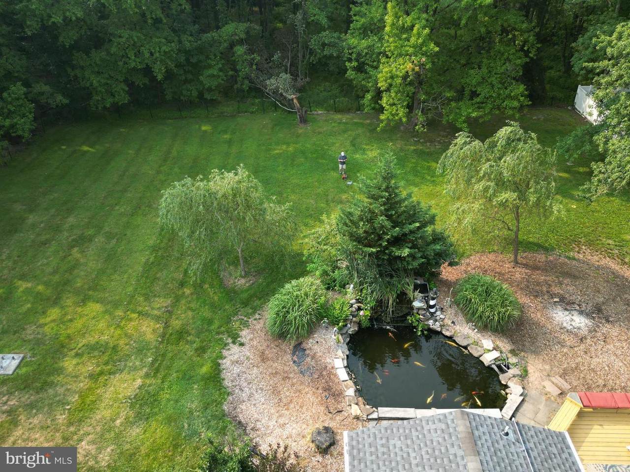 https://bt-photos.global.ssl.fastly.net/brightmls/orig_boomver_3_805142586430-2.jpg