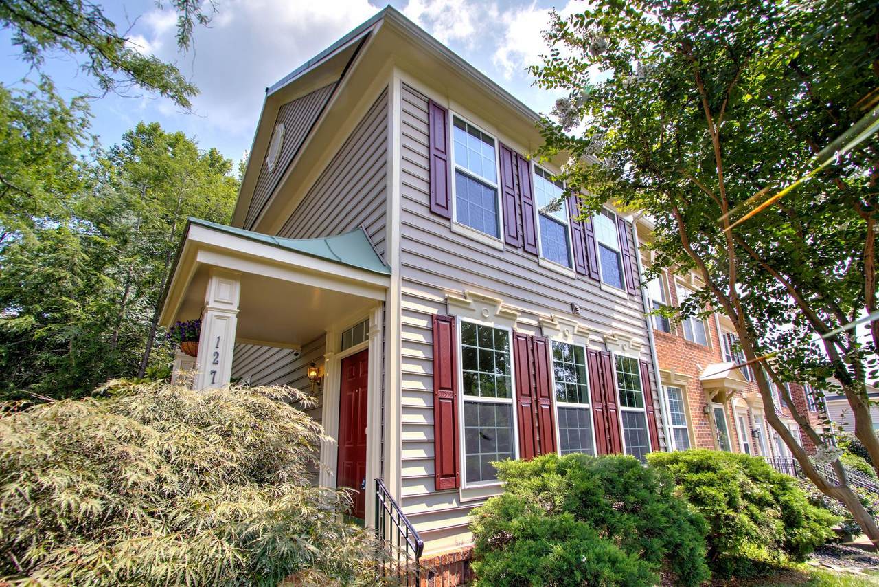 1274 Vintage Place - Photo 1