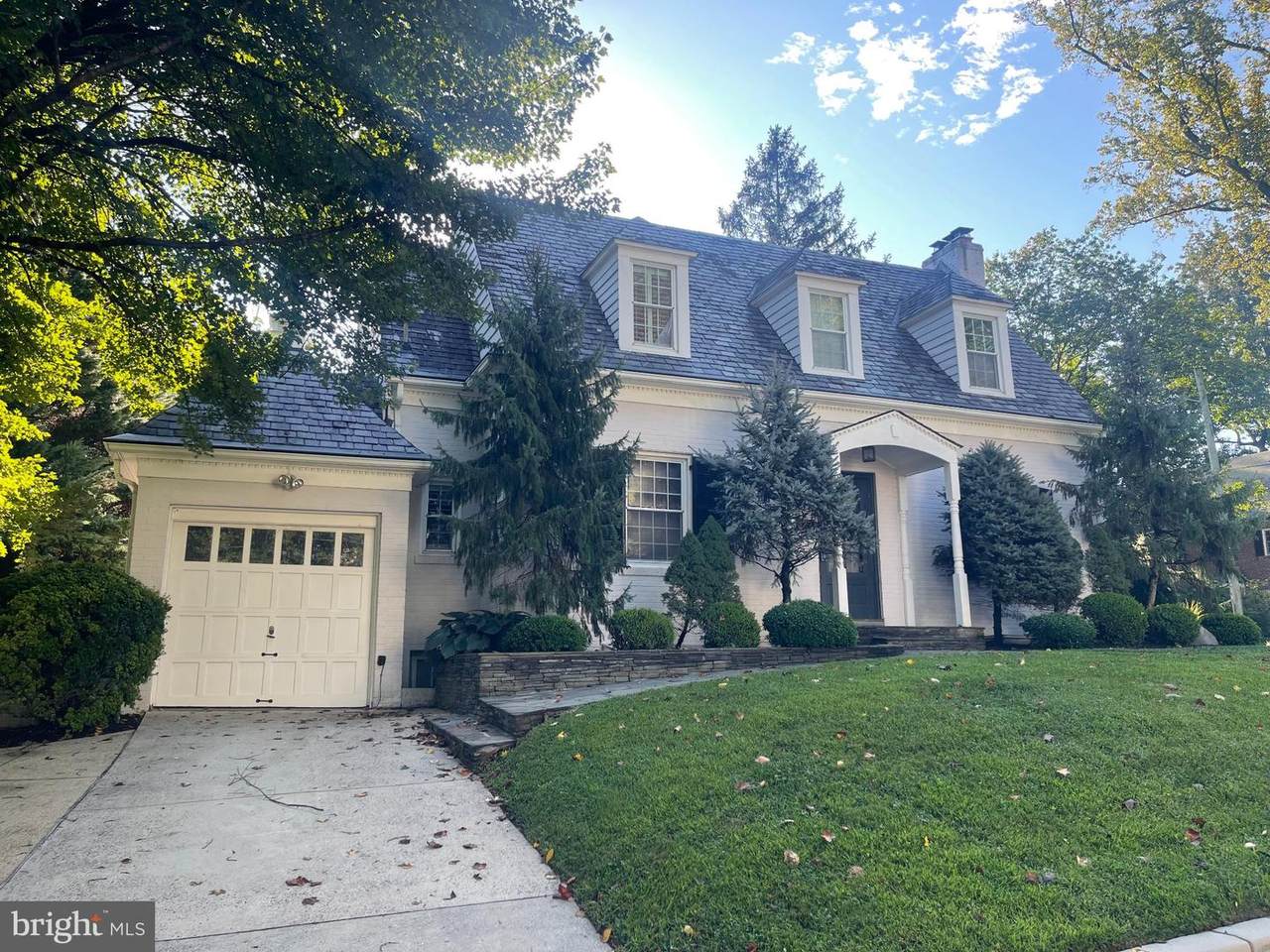 8201 Larry Place - Photo 1