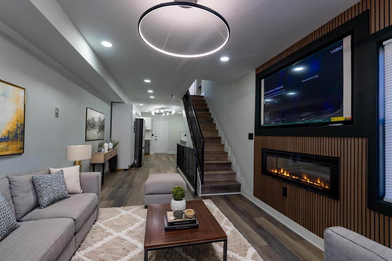 302 Gilmor Street - Photo 1