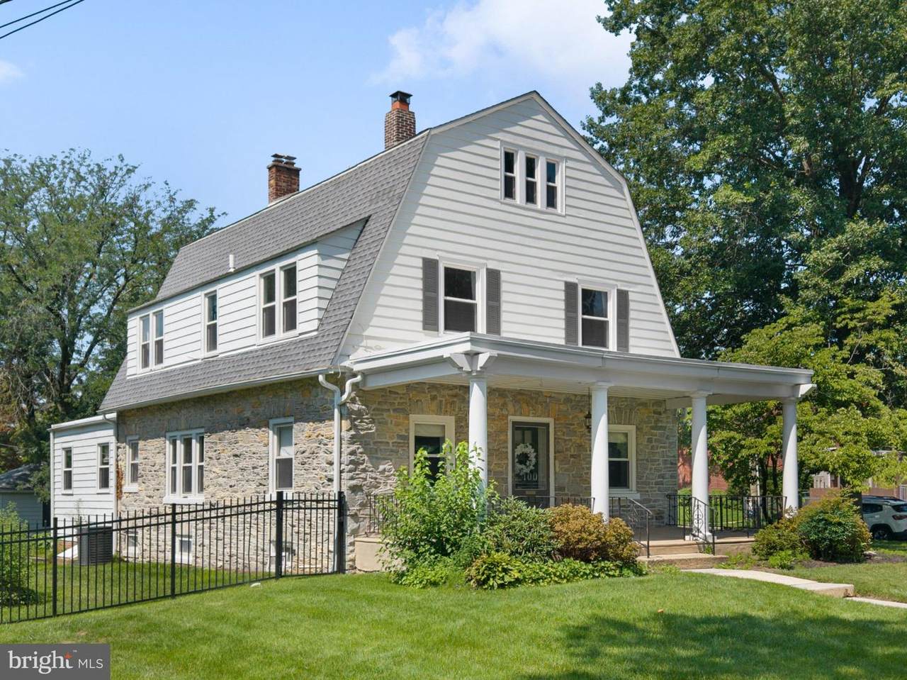 100 3RD Avenue - Photo 1
