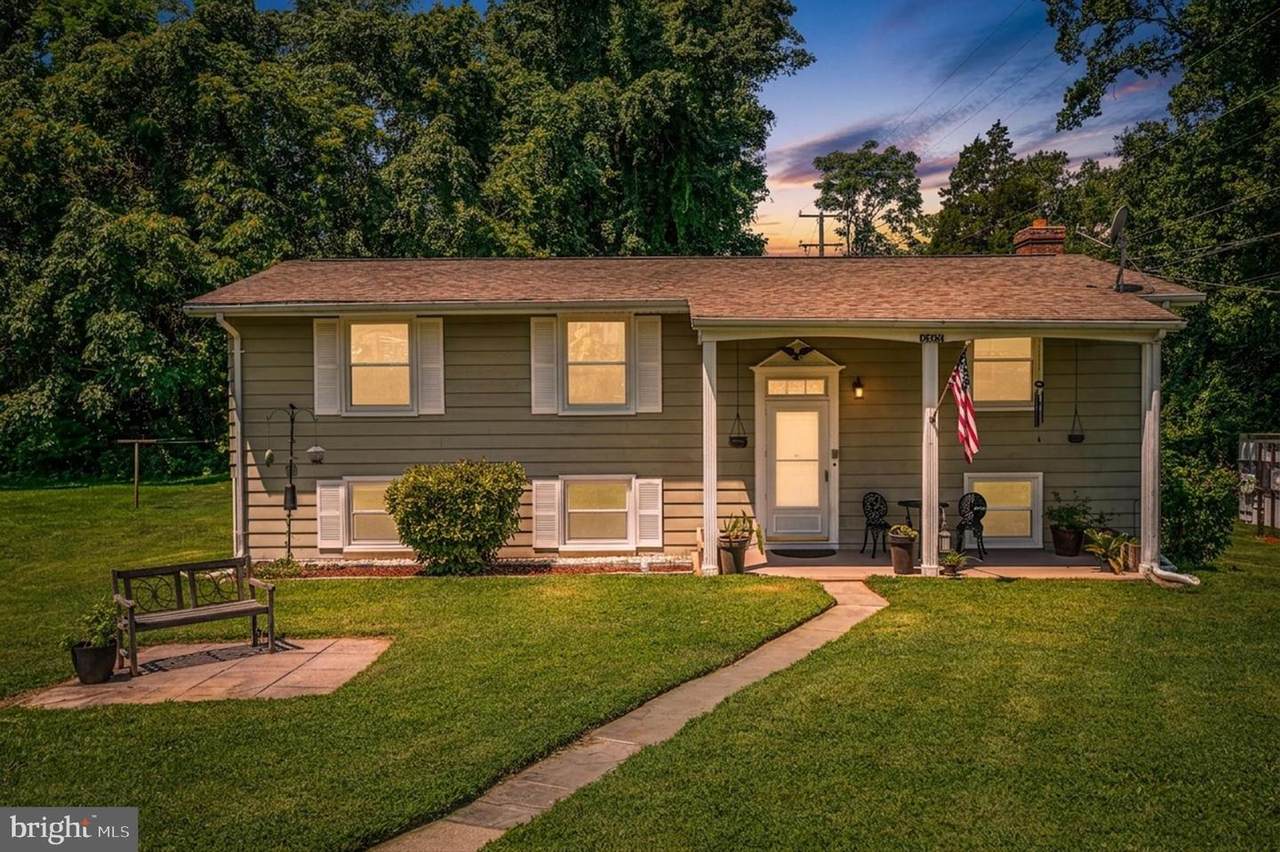 6122 7TH Street - Photo 1