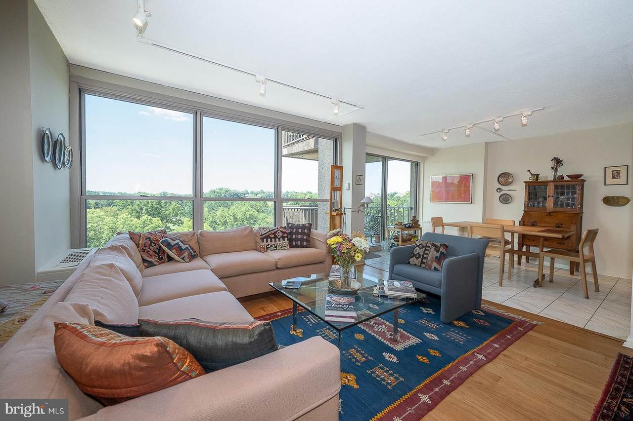 1001 City Avenue - Photo 1
