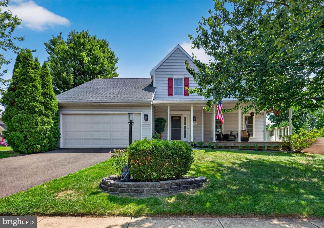 302 Mulberry Drive - Photo 1