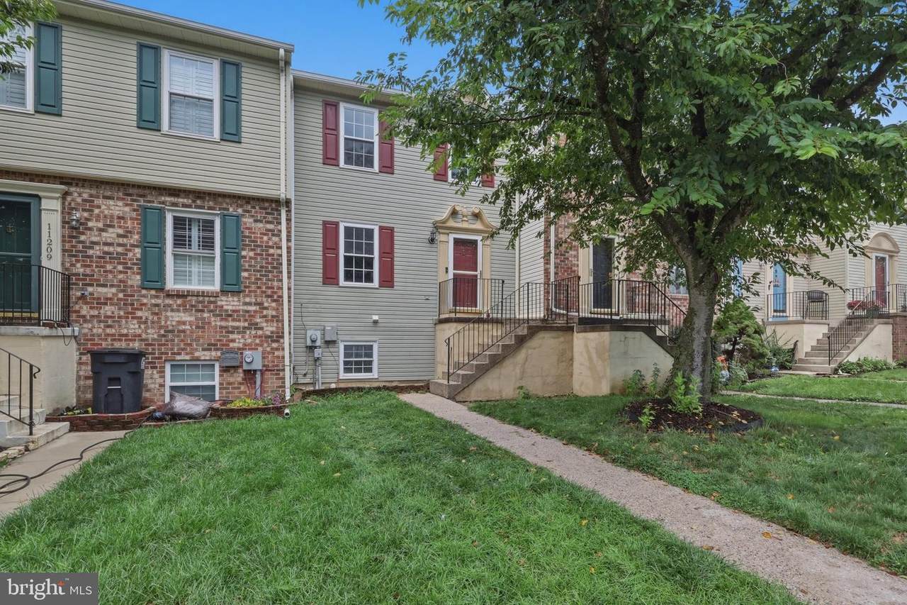 11207 Cristins Circle - Photo 1
