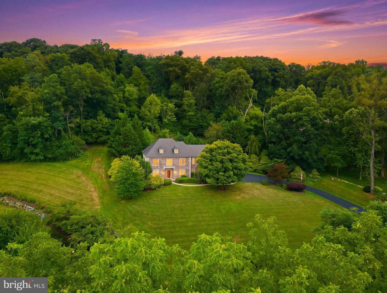7 Woods Way - Photo 1