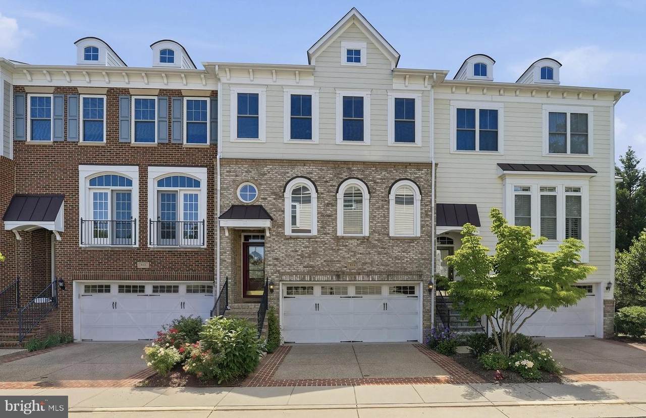 508 Hollingsworth Terrace - Photo 1