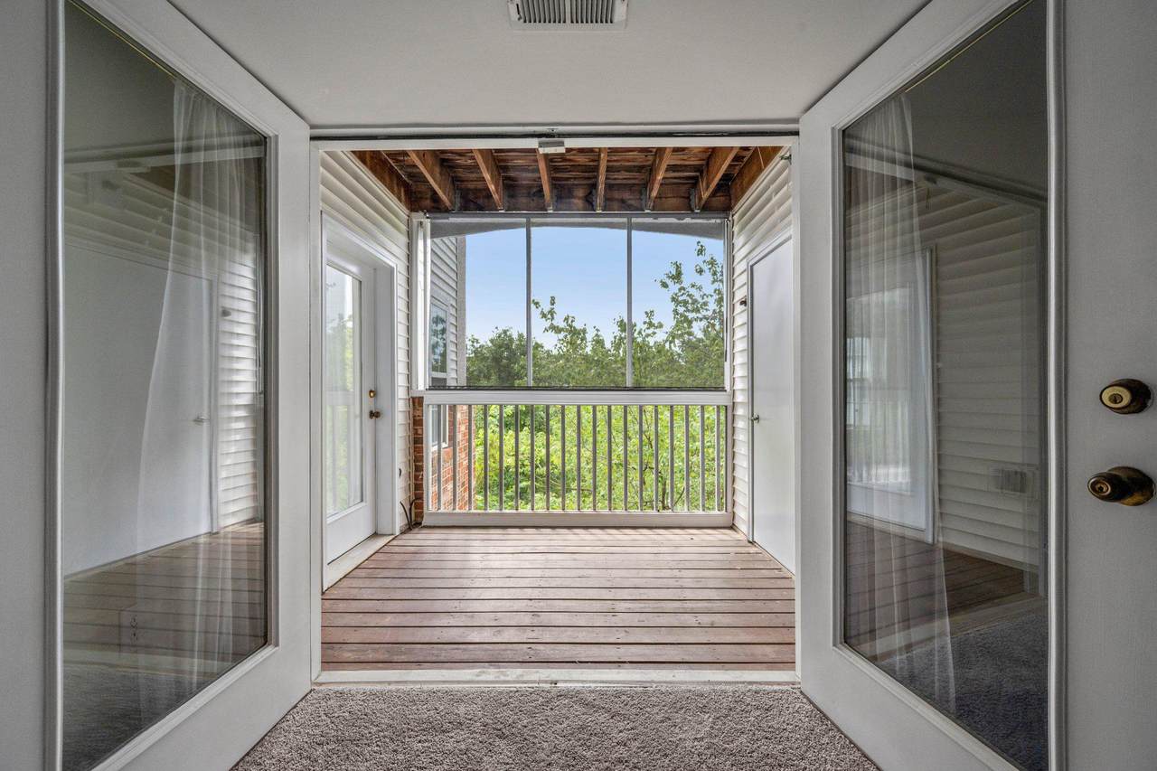 6600 Lake Park Drive - Photo 1