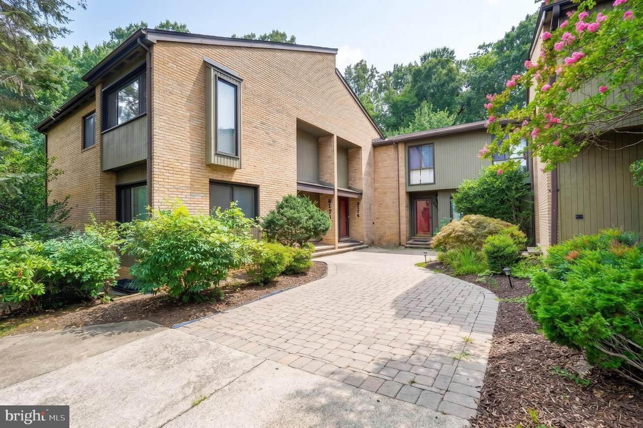 3174 Colchester Brook Lane - Photo 1