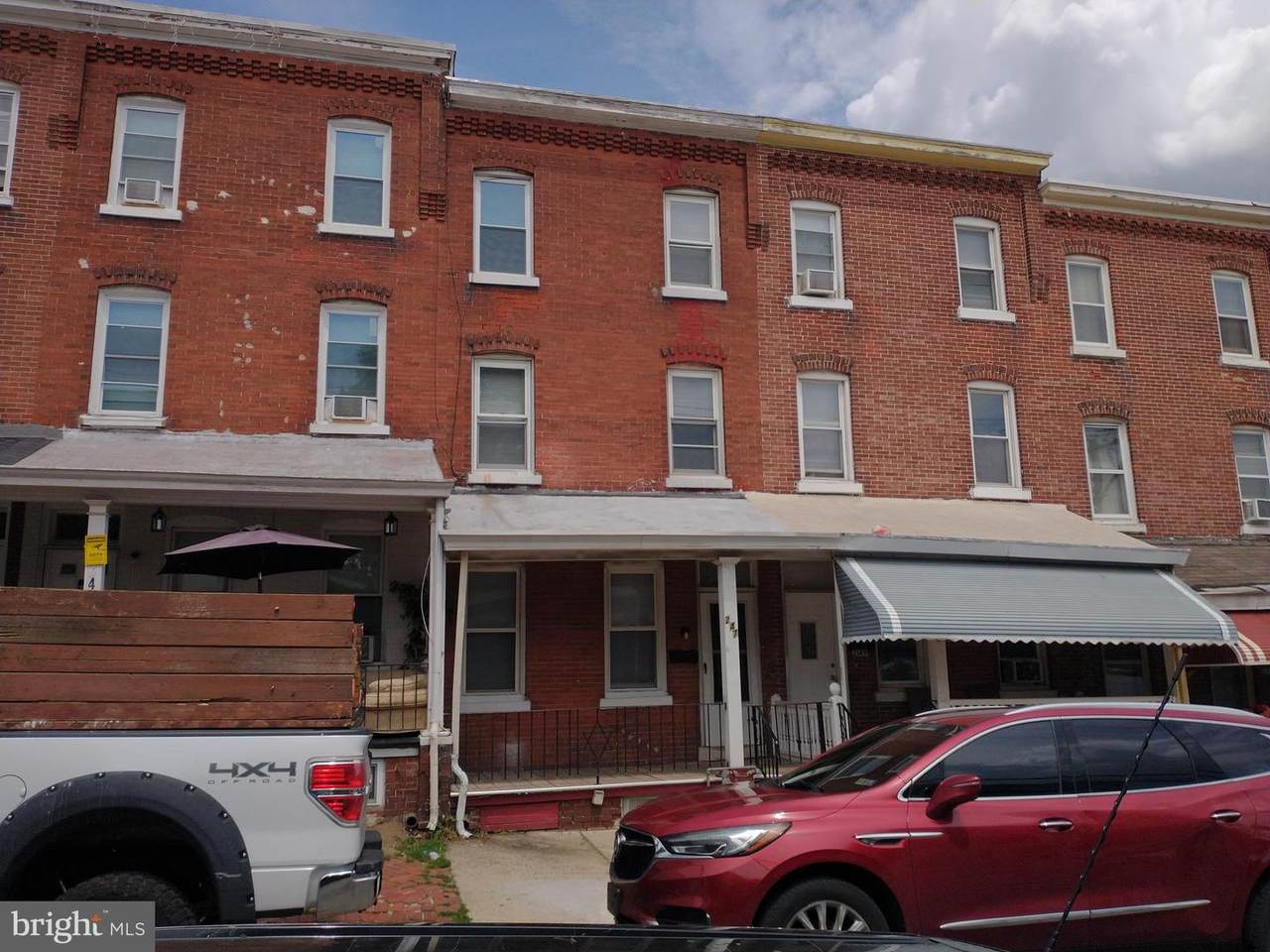 247 Oak Street - Photo 1