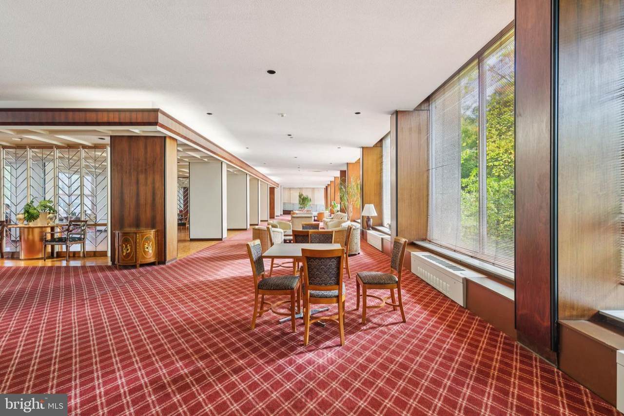 https://bt-photos.global.ssl.fastly.net/brightmls/1280_boomver_3_805224825404-2.jpg