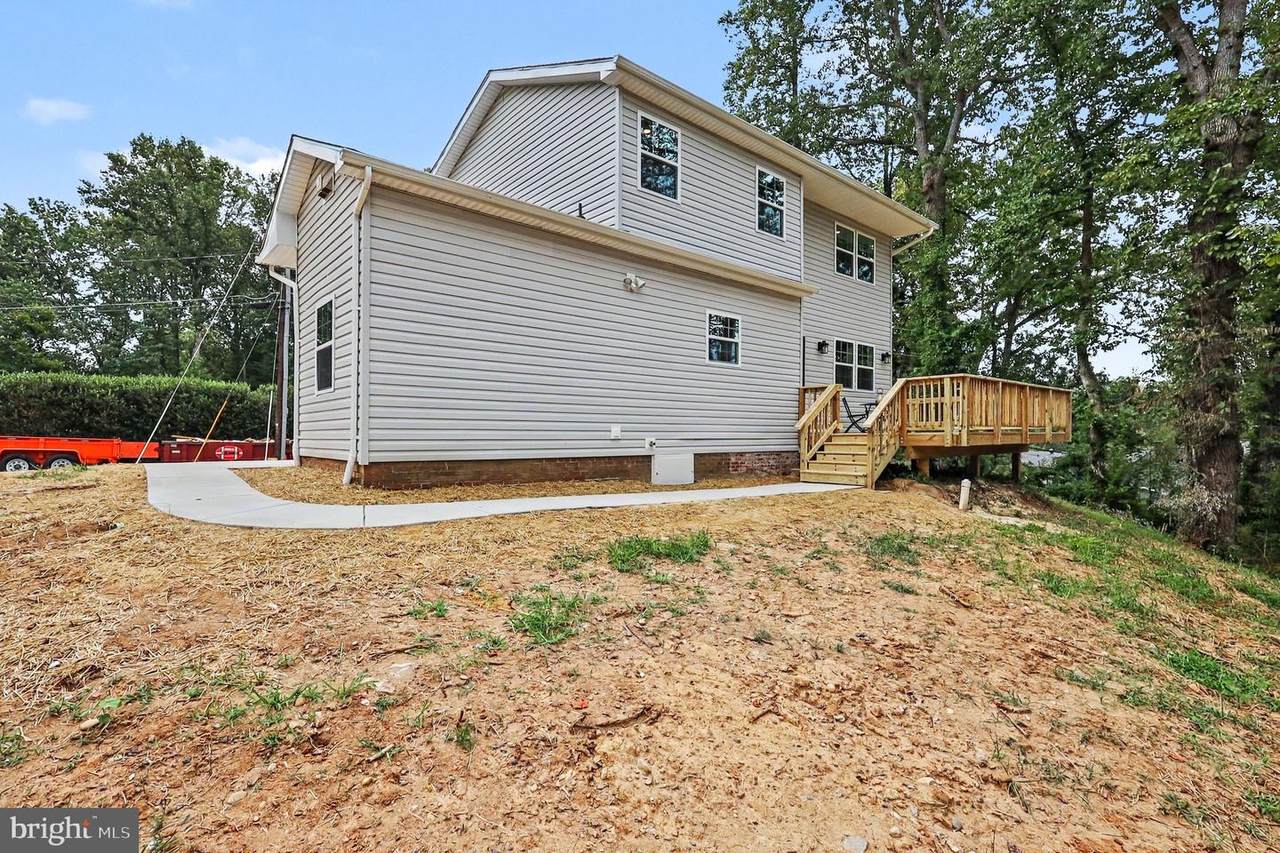 3179 Oakmont Avenue - Photo 1