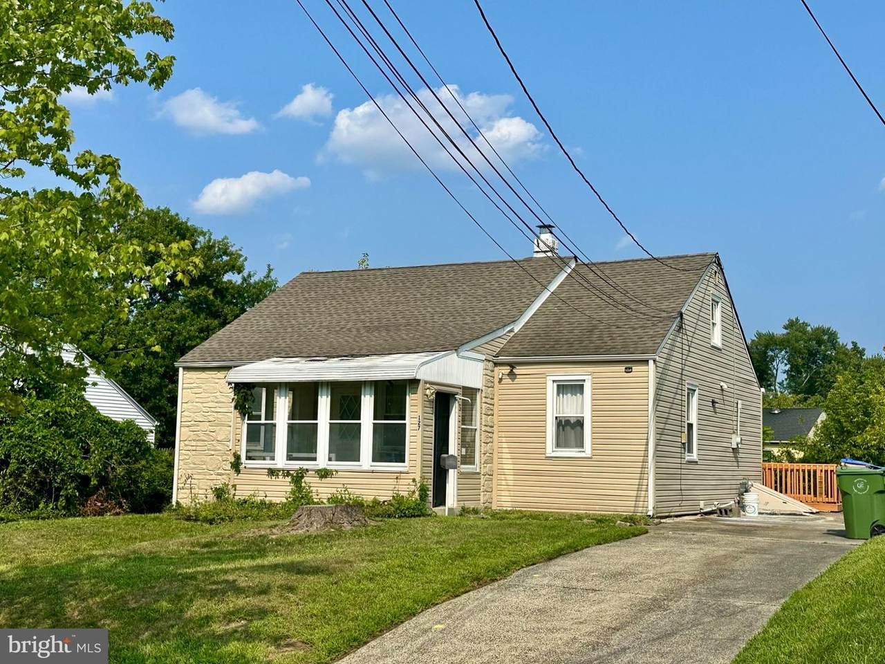 127 Palmwood Ave - Photo 1