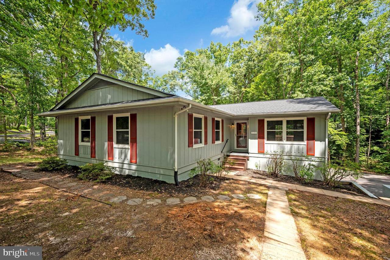 100 Tall Pines Avenue - Photo 1