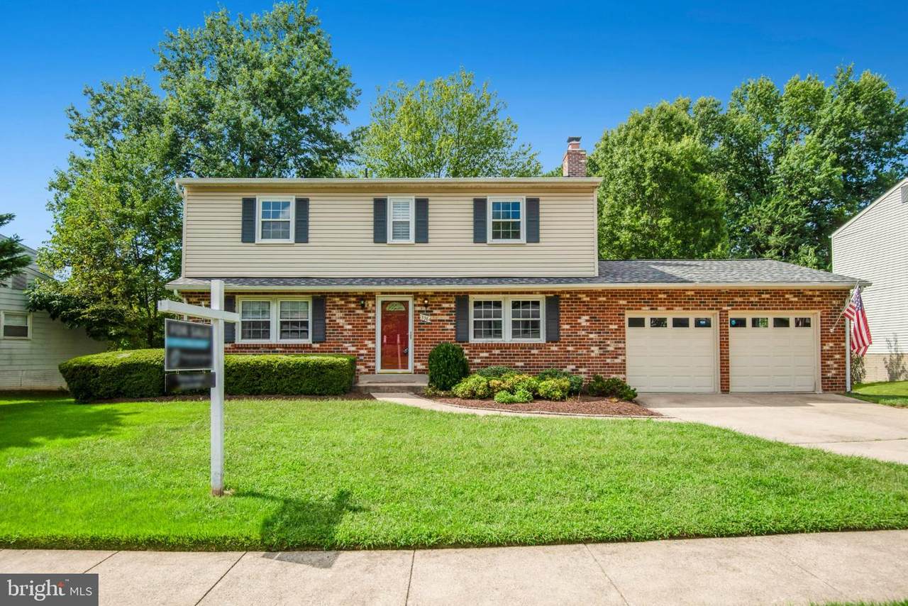 13384 Brookfield Court - Photo 1