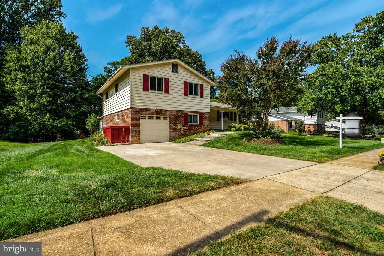 5202 Richardson Drive - Photo 1