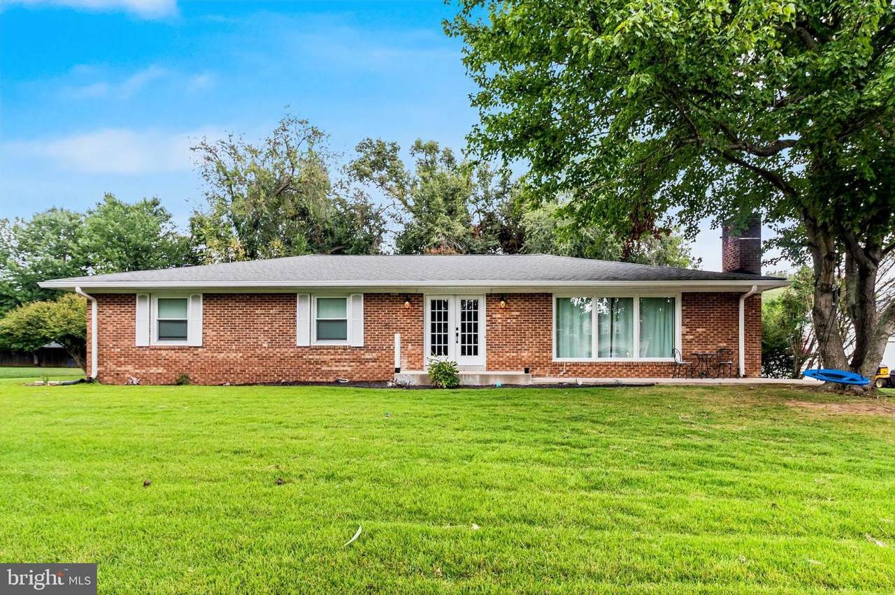 9429 Overlook Circle - Photo 1