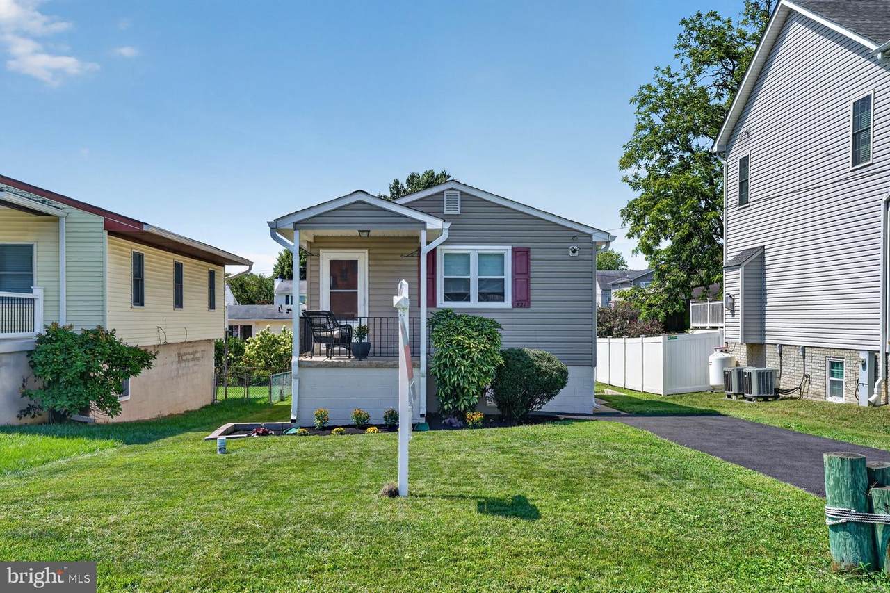 821 Shore Drive - Photo 1