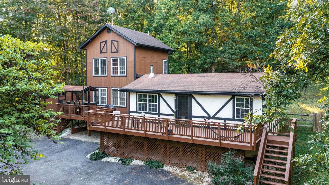 104 Laurel Lane - Photo 1