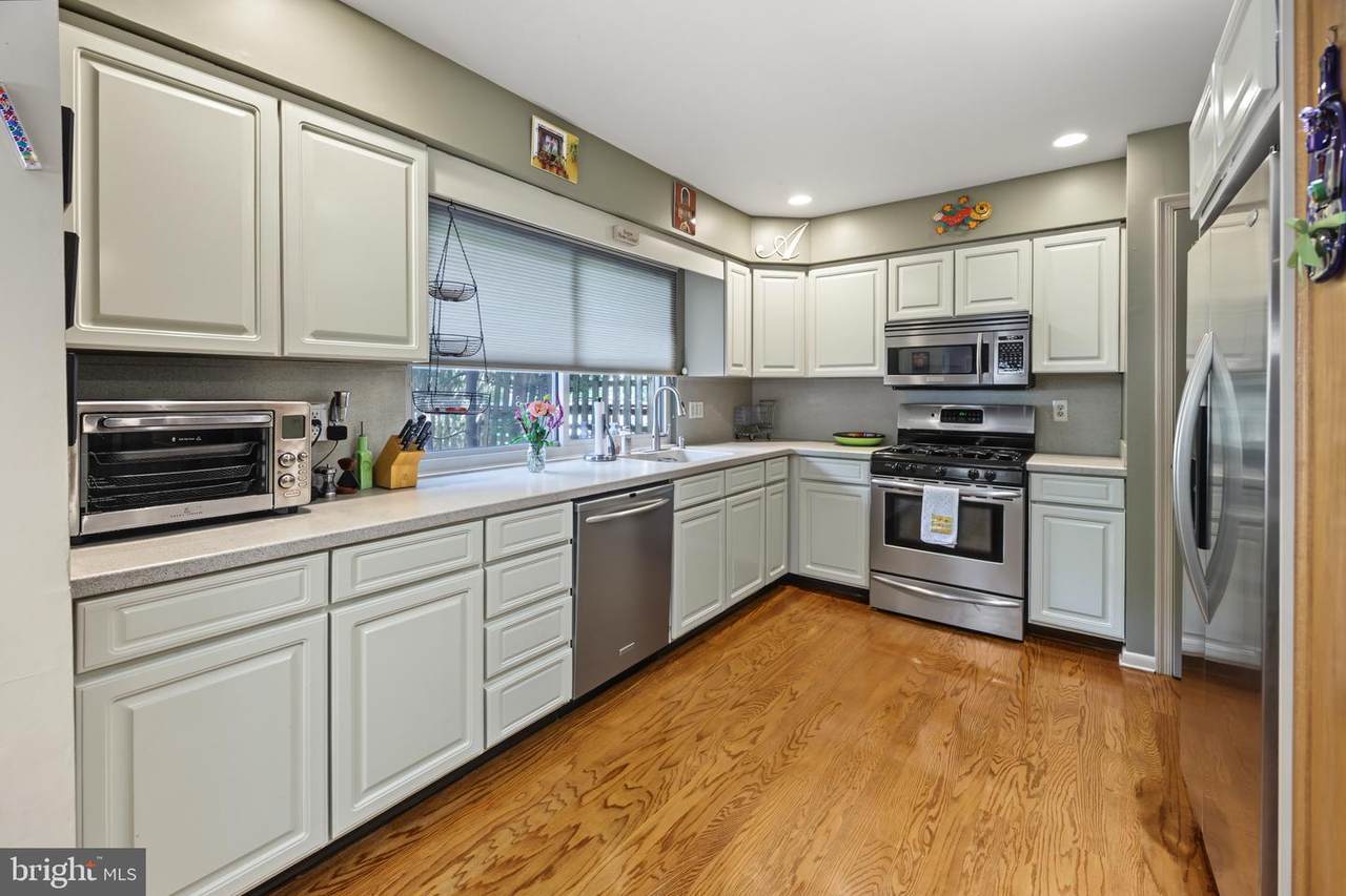 23 Goshawk Court - Photo 1