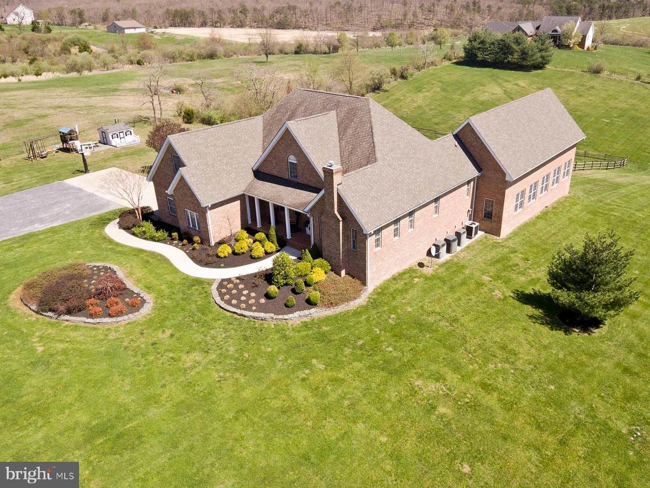 1121 Hayfield Road - Photo 1