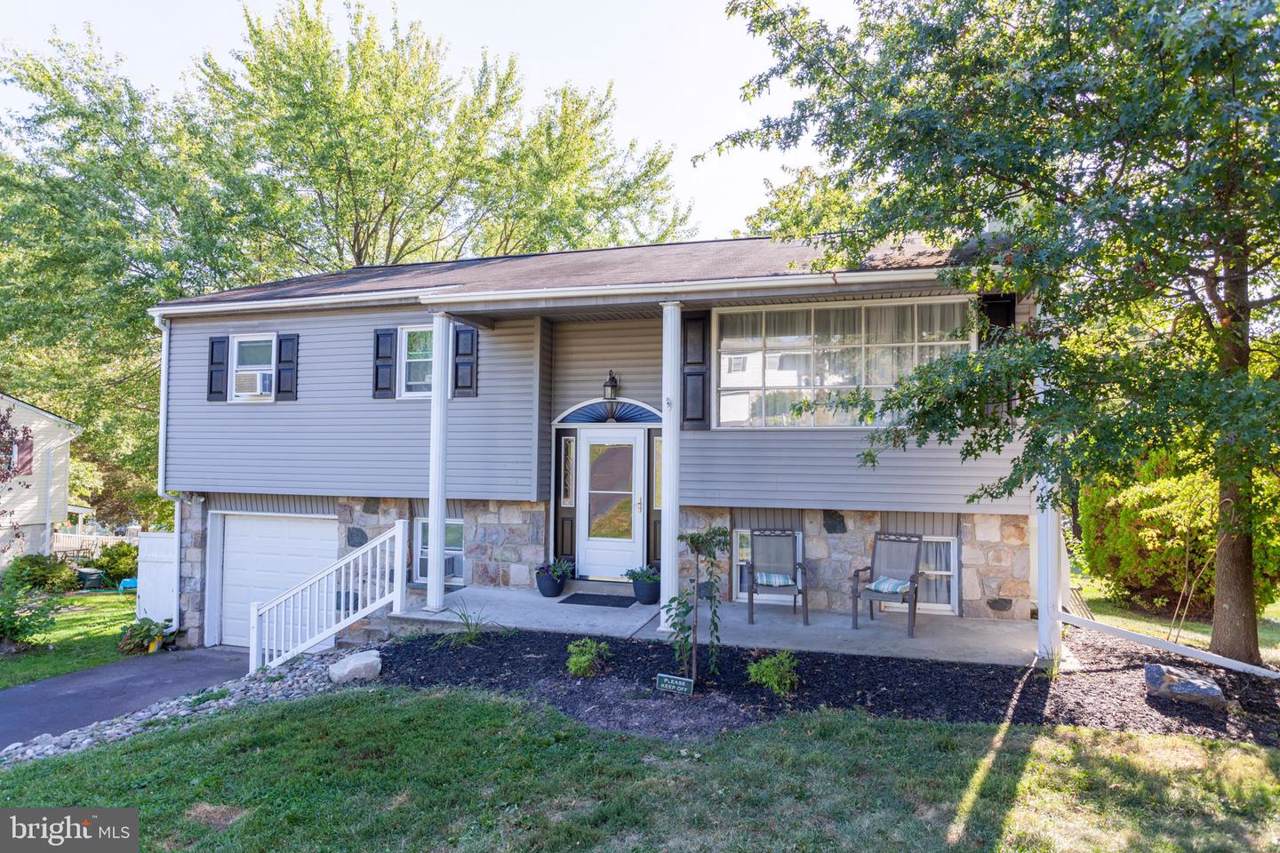 1534 Oakdale Drive - Photo 1