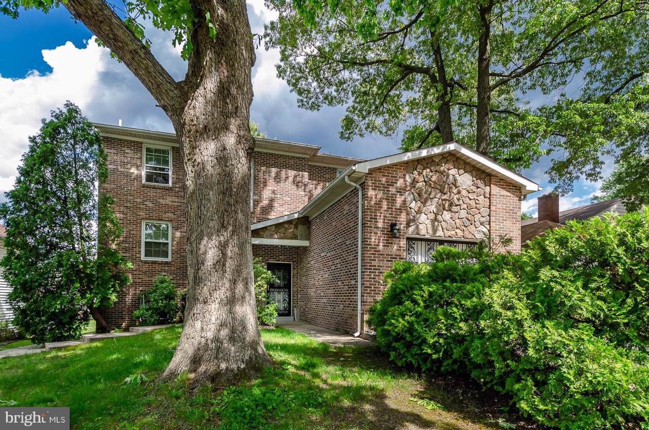 1519 3RD Street - Photo 1
