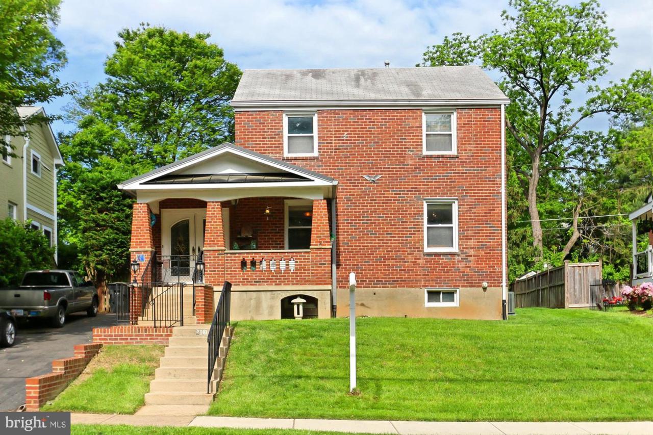 210 Edison Street - Photo 1