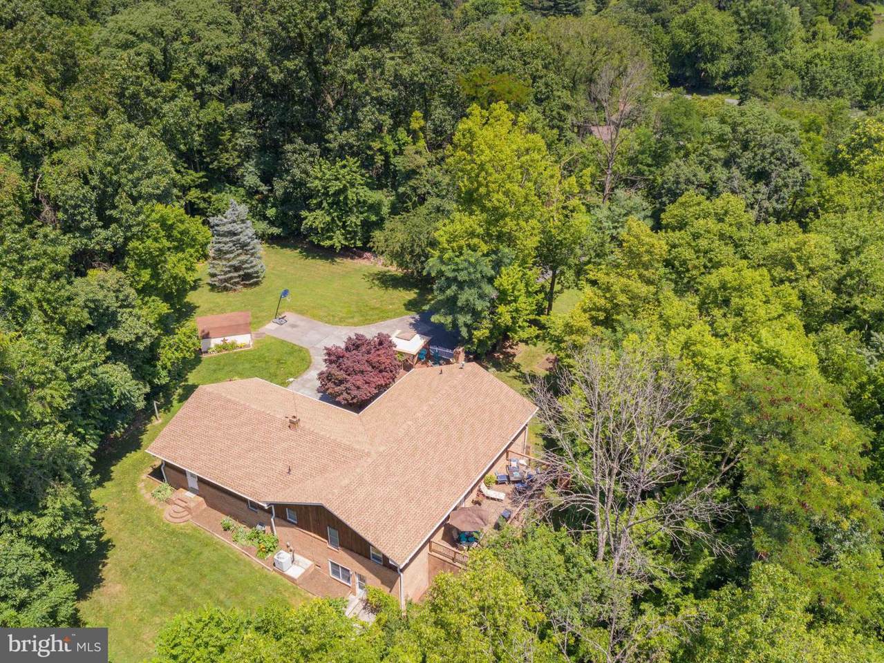 260 Gloucester Drive - Photo 1