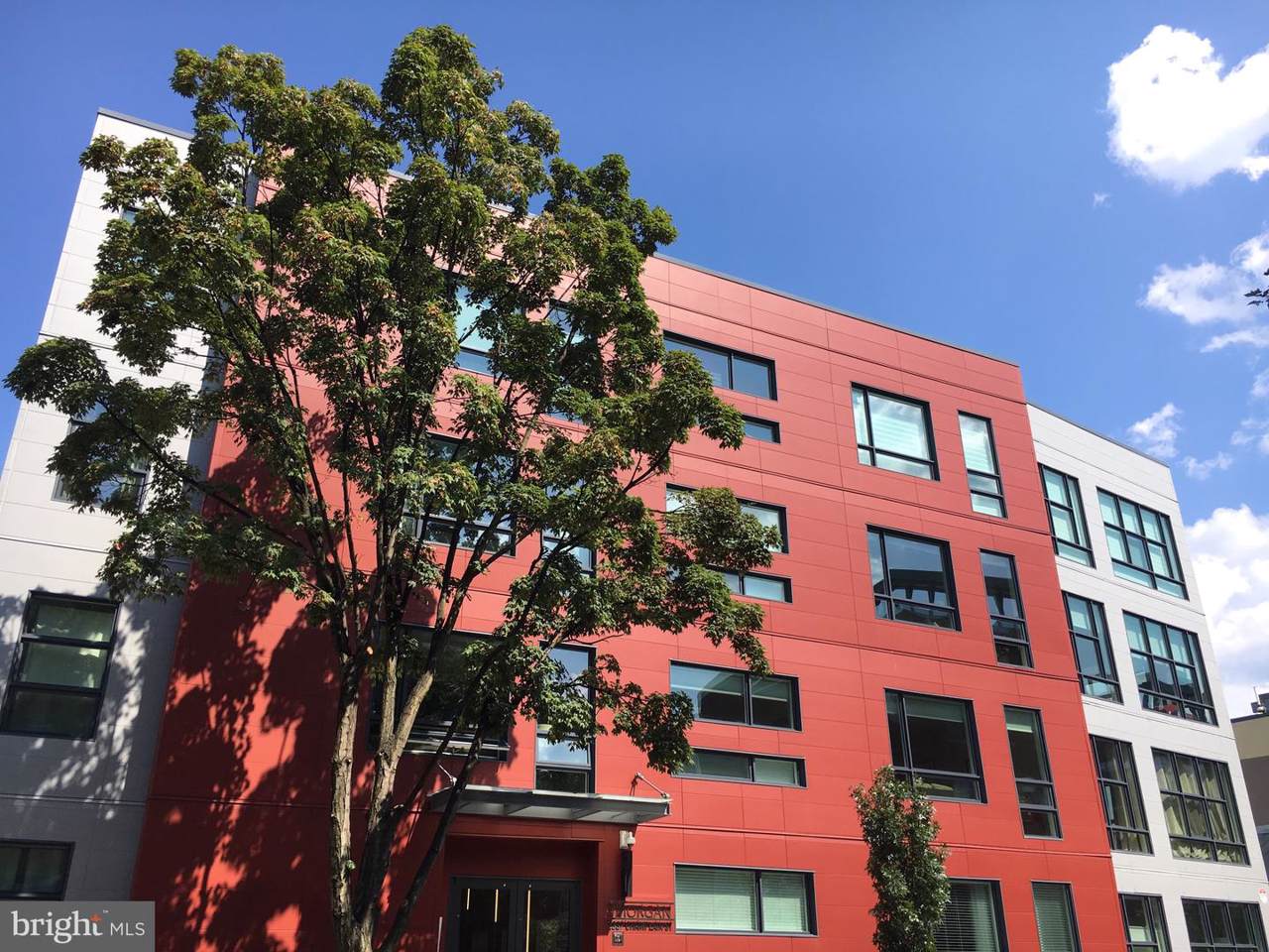 2337 Champlain Street - Photo 1