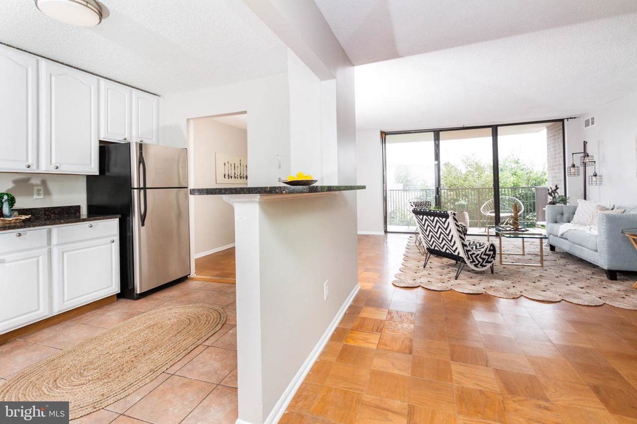 4 Monroe Street - Photo 1