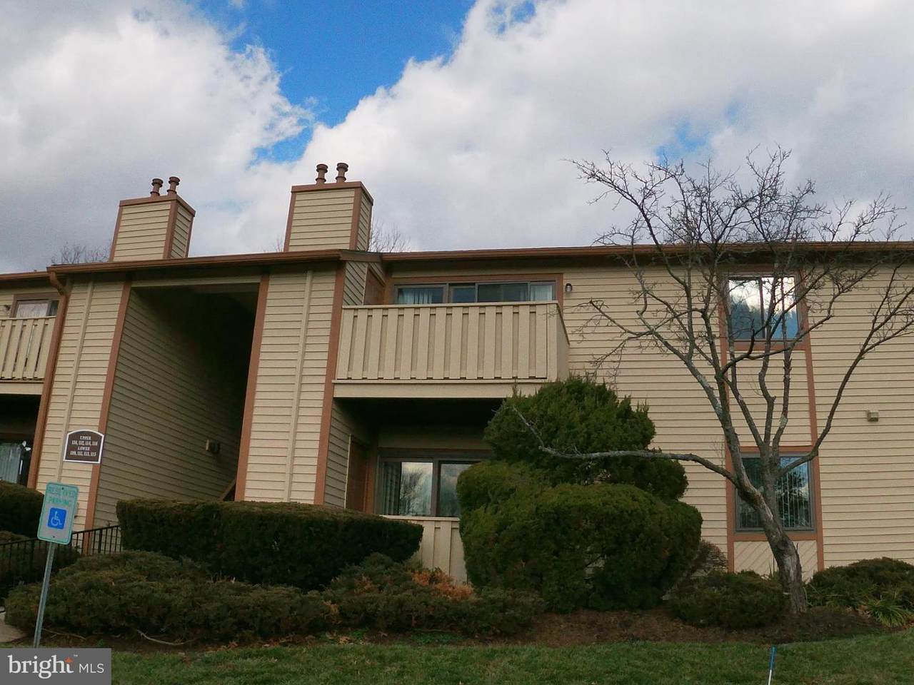 110 Hickory Court - Photo 1