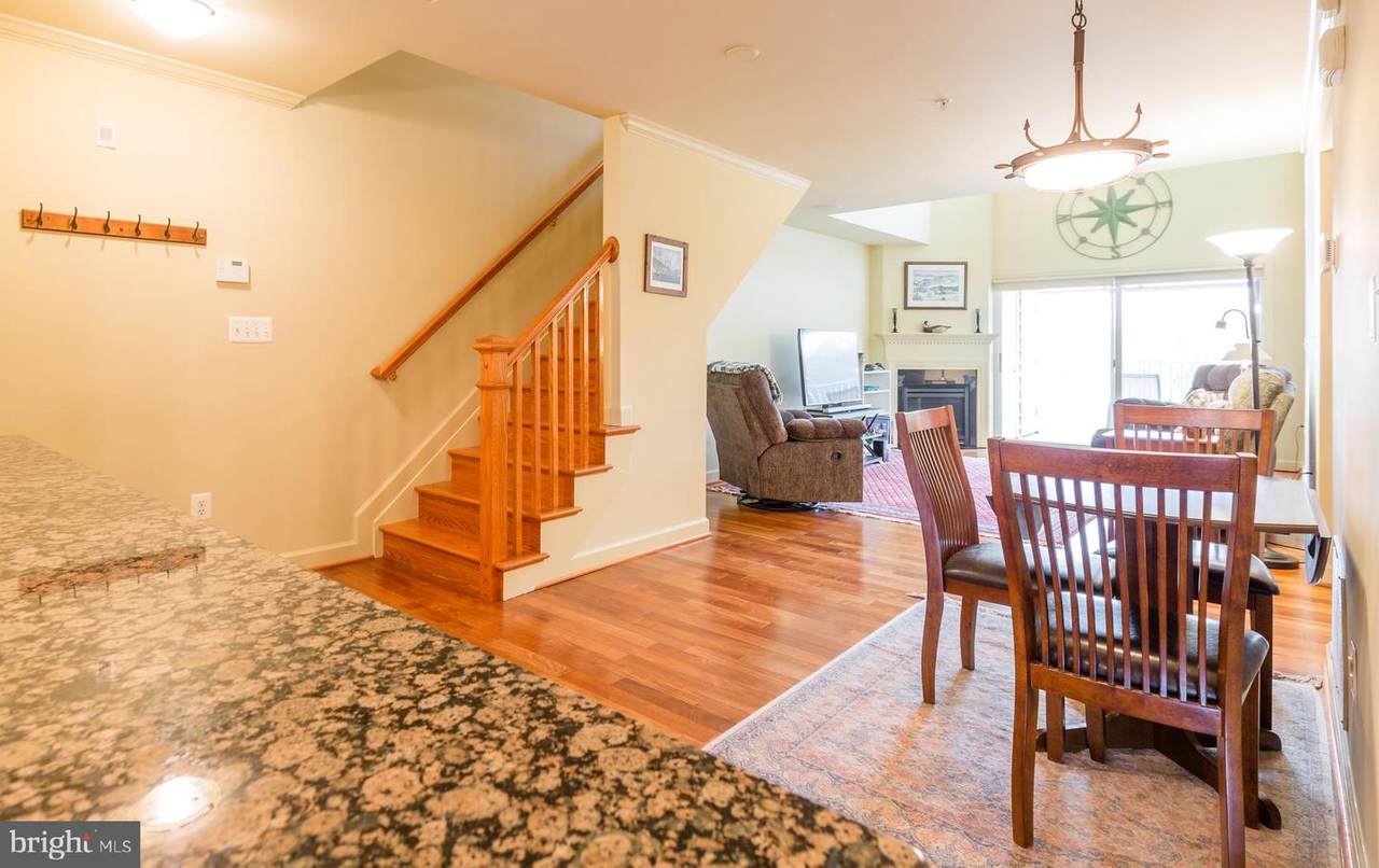 32 Mcmullens Wharf - Photo 1
