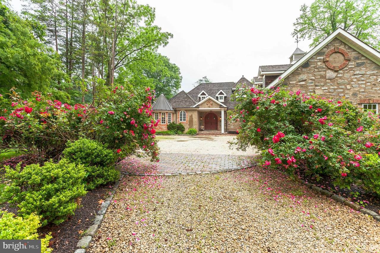 721 Thomas Road - Photo 1