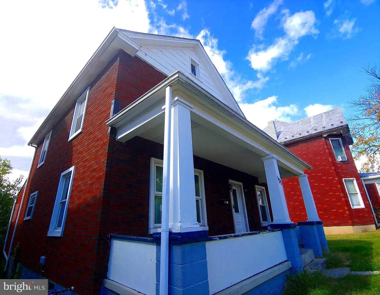 131 Grand Avenue - Photo 1