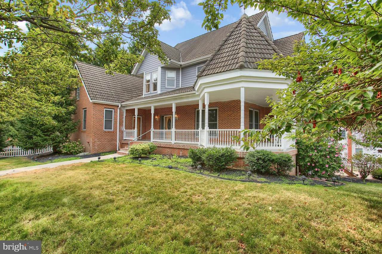3655 Derry Street - Photo 1