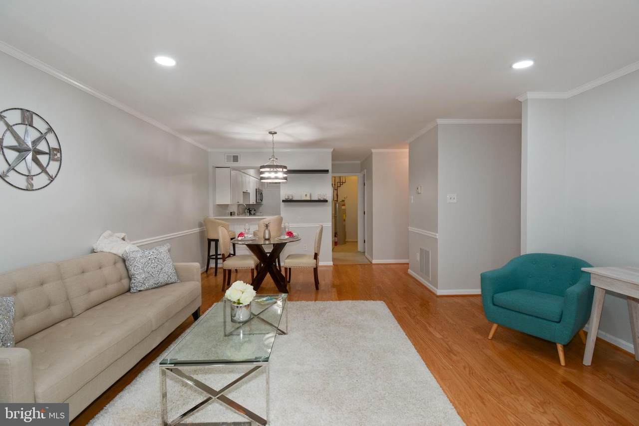 1114 Taylor Street - Photo 1
