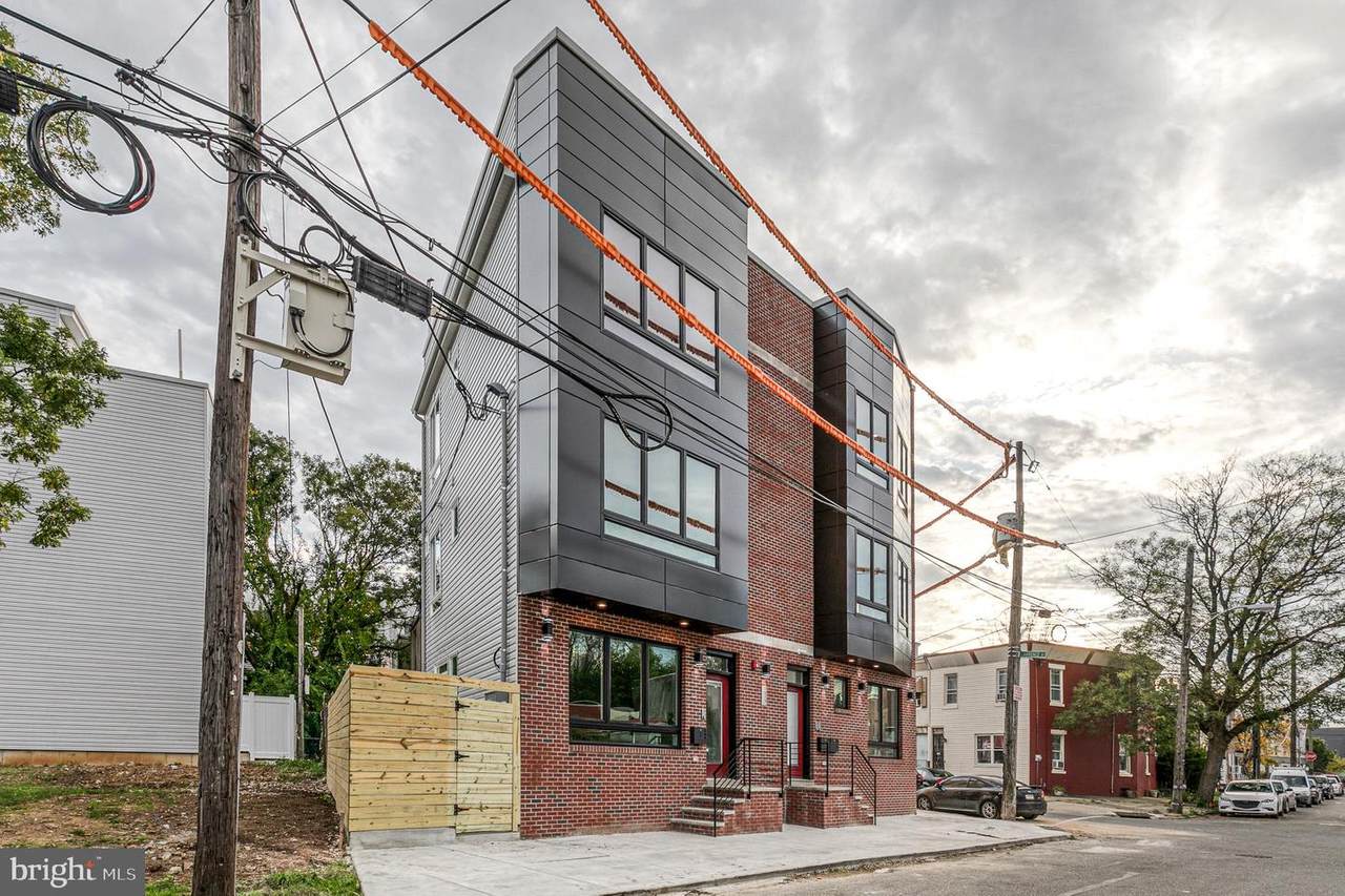1917 Lawrence Street - Photo 1