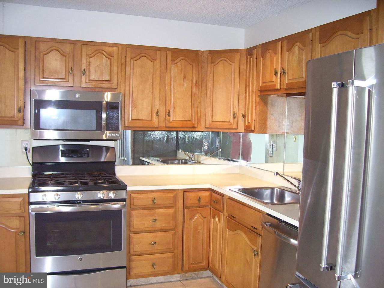 5225 Pooks Hill Road - Photo 1