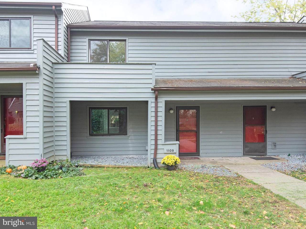 1109 Cedar Ridge Court - Photo 1