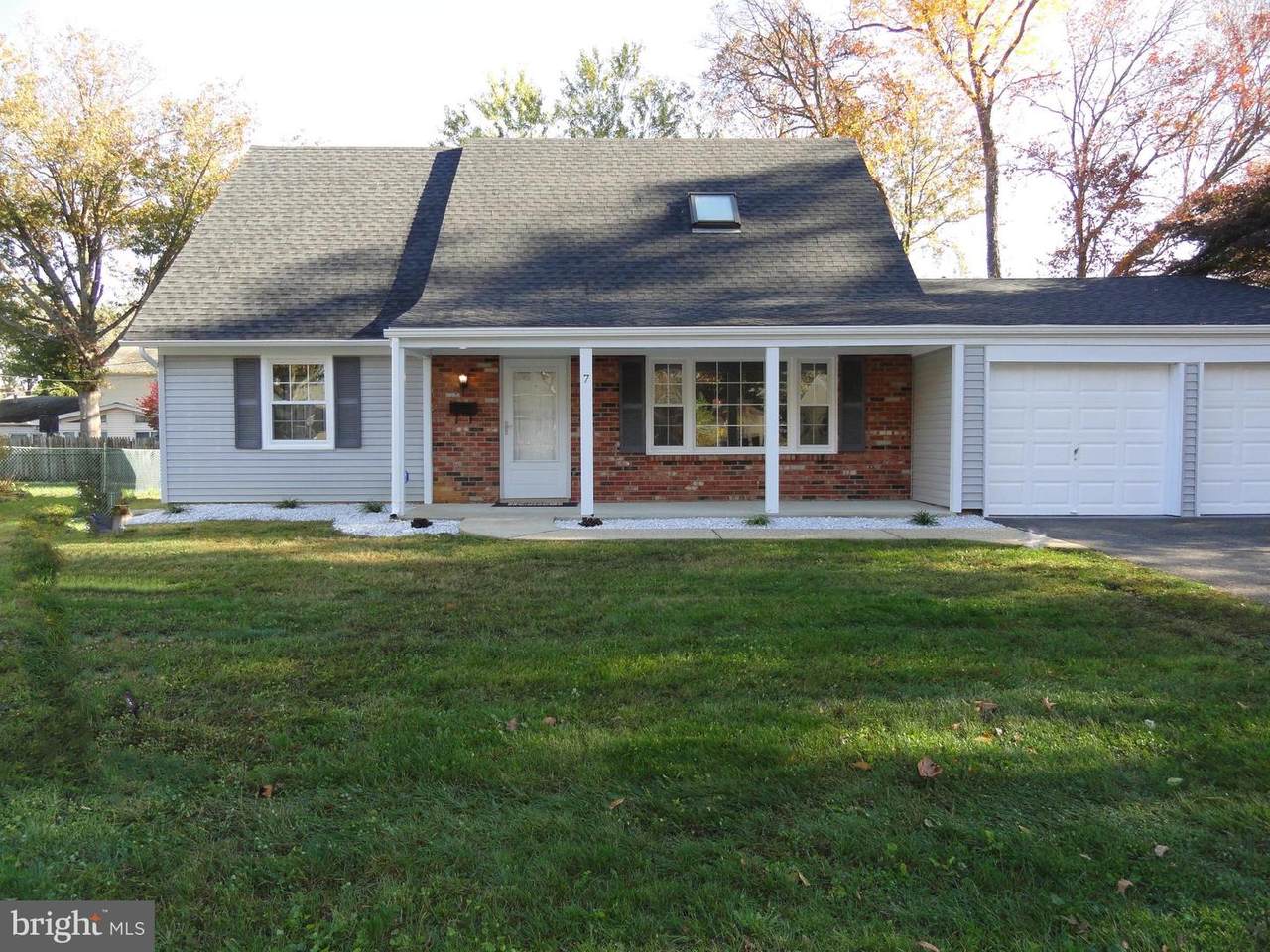 7 East Lane - Photo 1