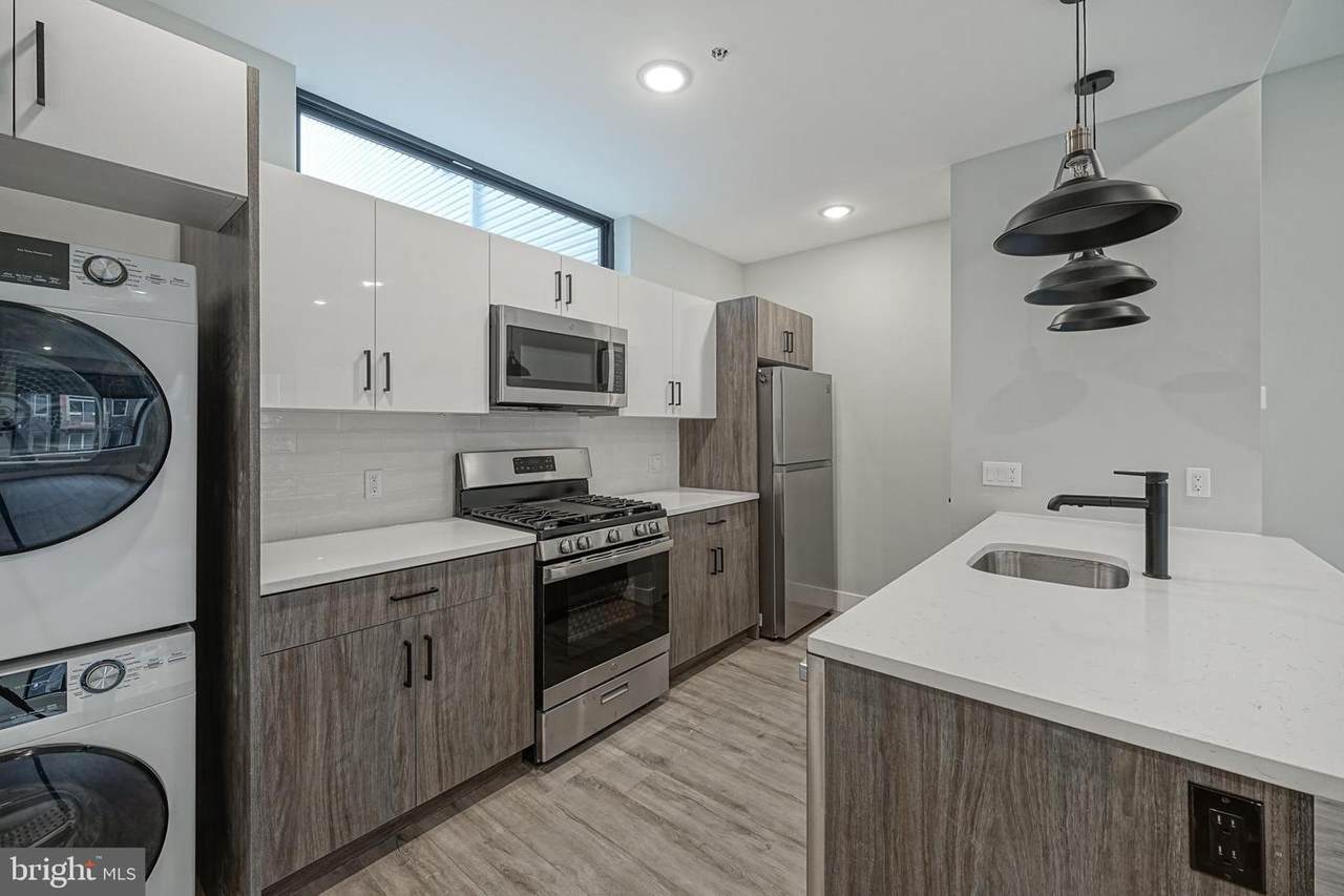 845 15TH Street - Photo 1