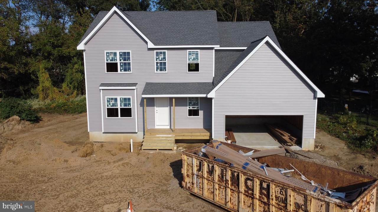 1015 Lake Avenue - Photo 1