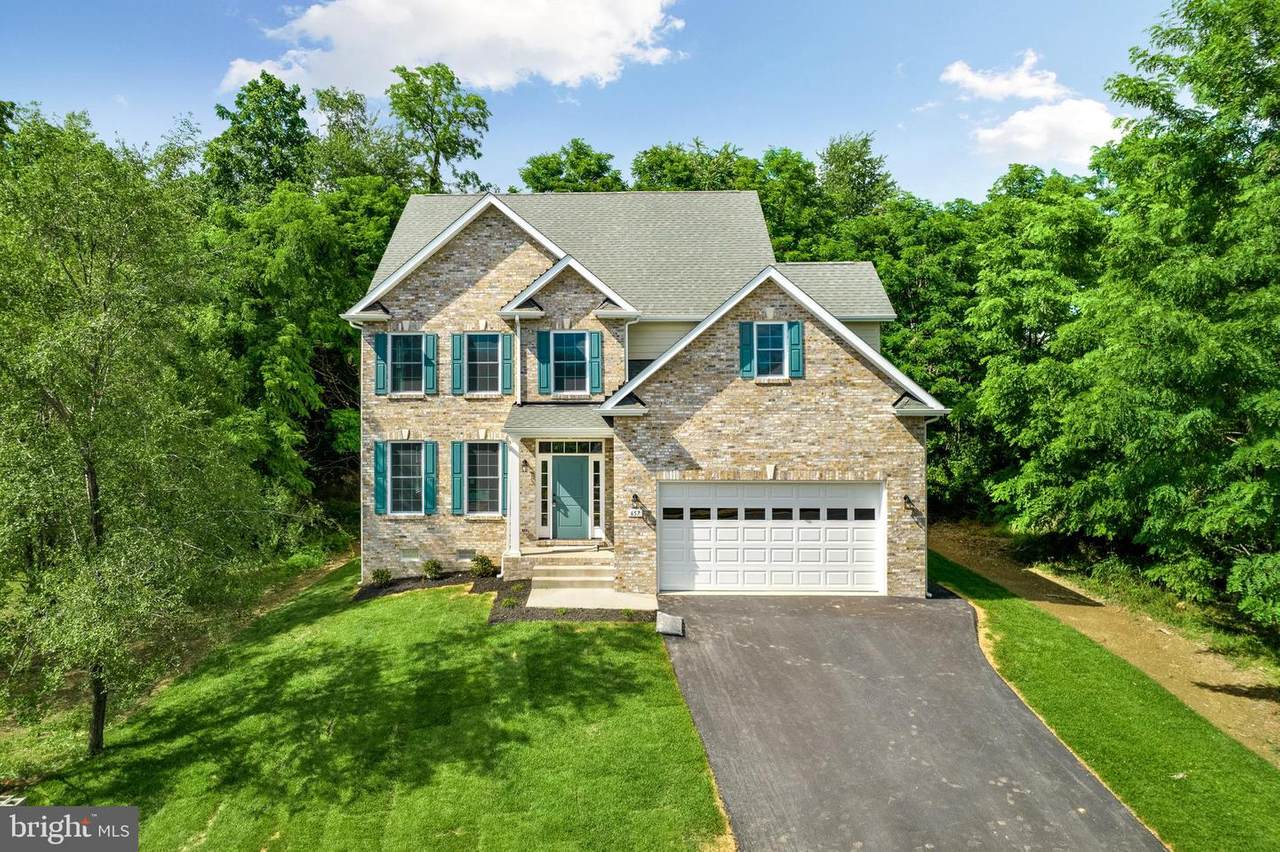 657 Hillman Drive - Photo 1