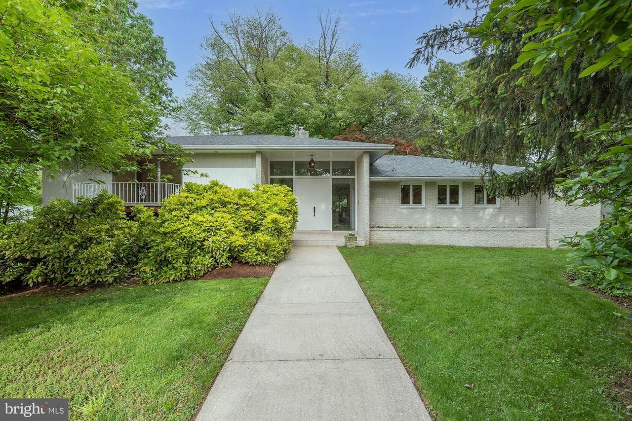 7701 Connecticut Avenue - Photo 1