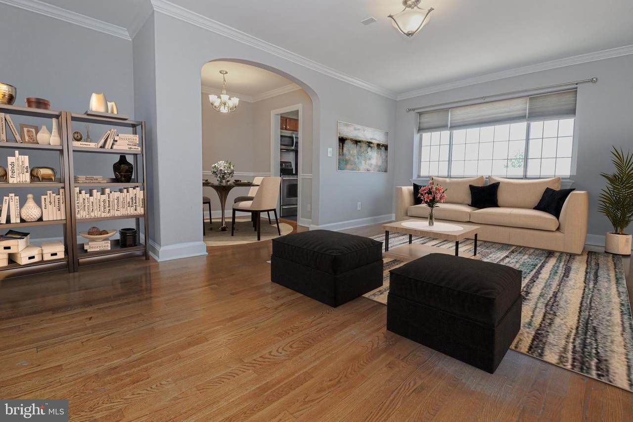 820 Washington Street - Photo 1