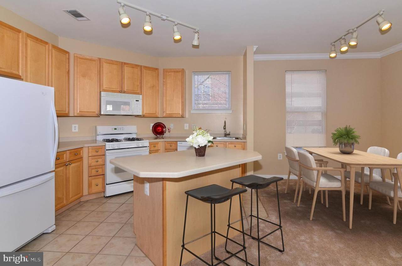 9480 Virginia Center Boulevard - Photo 1