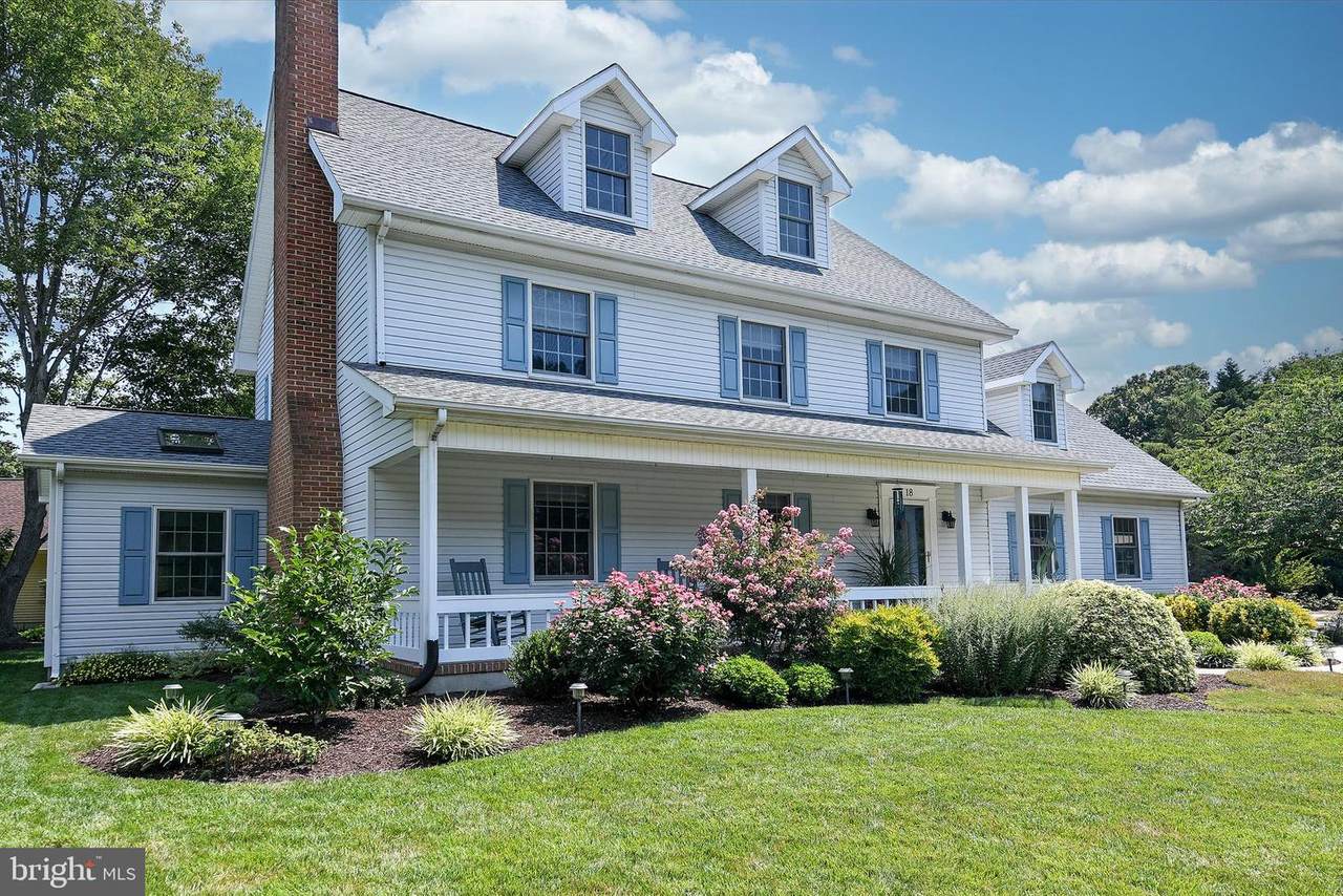18 Londonderry Drive - Photo 1